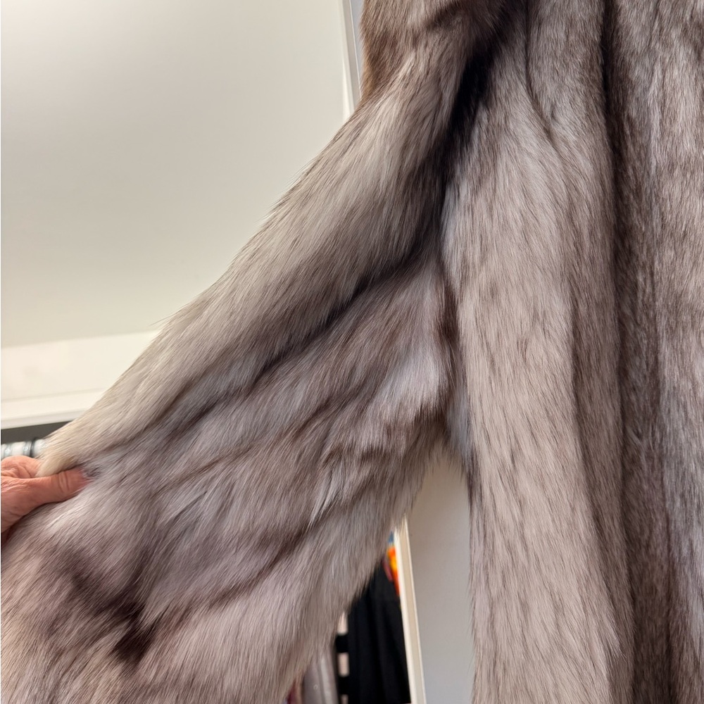 90’s Lowenthal Furriers Rabbit Fur Coat - Medium - Picture 6 of 12